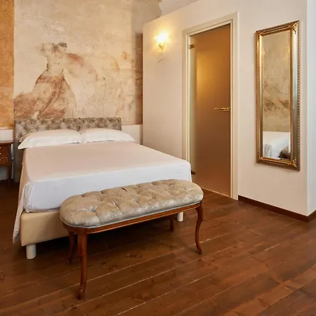 Martin Otel 4*
