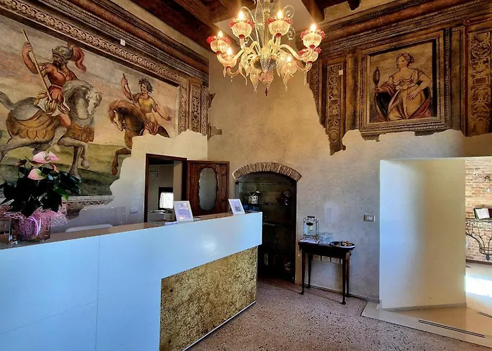 Ξενοδοχείο Martin 4*